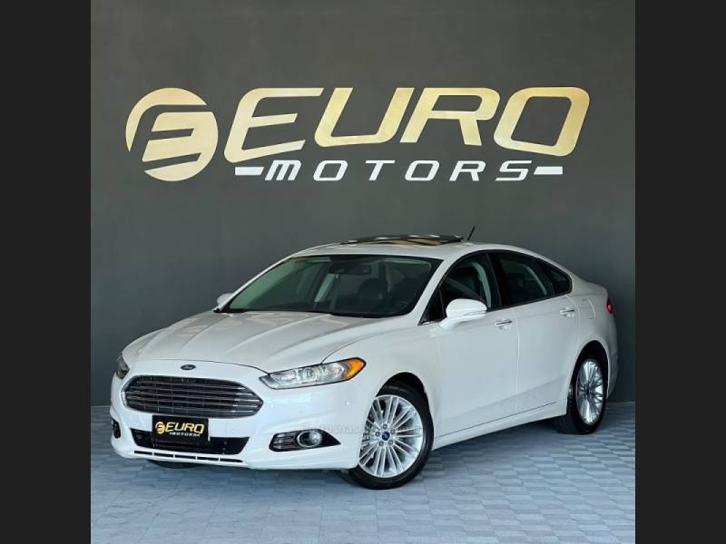 FORD - FUSION - 2013/2014 - Branca - R$ 84.900,00