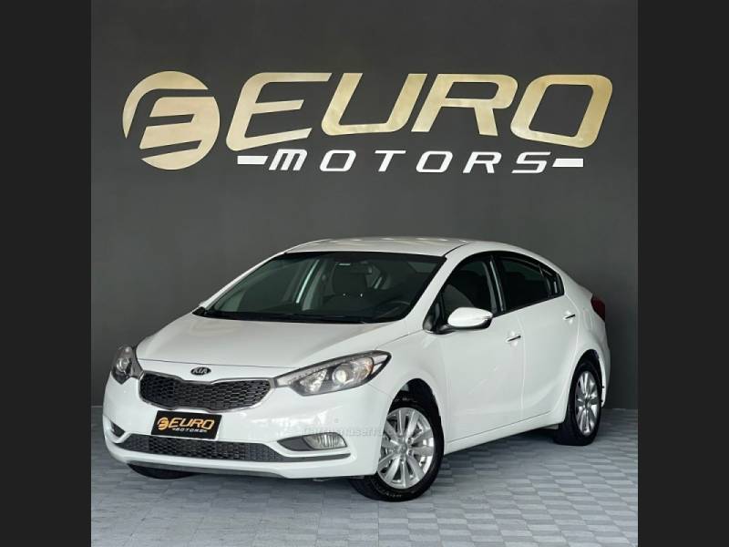 KIA MOTORS - CERATO - 2014/2014 - Branca - R$ 68.900,00