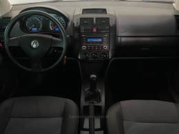 VOLKSWAGEN - POLO - 2011/2011 - Prata - R$ 38.900,00