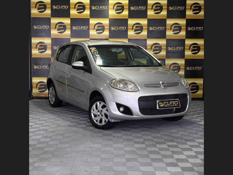 FIAT - PALIO - 2013/2014 - Prata - R$ 41.900,00