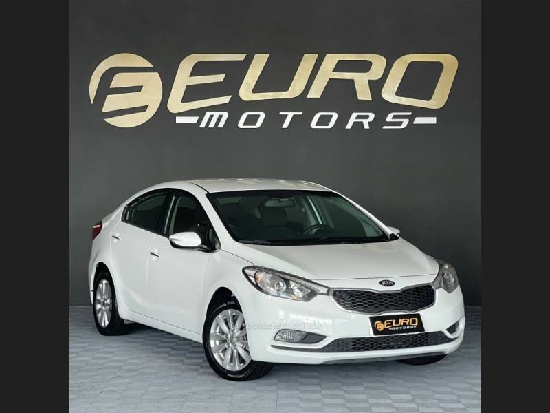 KIA MOTORS - CERATO - 2014/2014 - Branca - R$ 68.900,00
