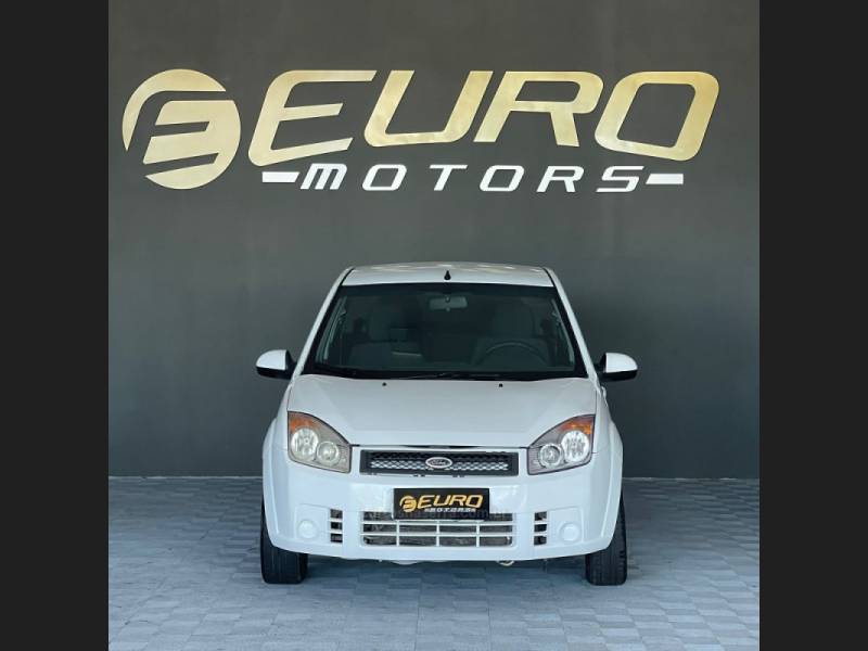 FORD - FIESTA - 2010/2010 - Branca - R$ 28.900,00