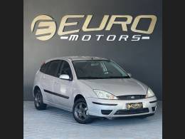FORD - FOCUS - 2006/2007 - Prata - R$ 25.900,00