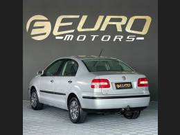 VOLKSWAGEN - POLO - 2002/2003 - Prata - R$ 32.900,00