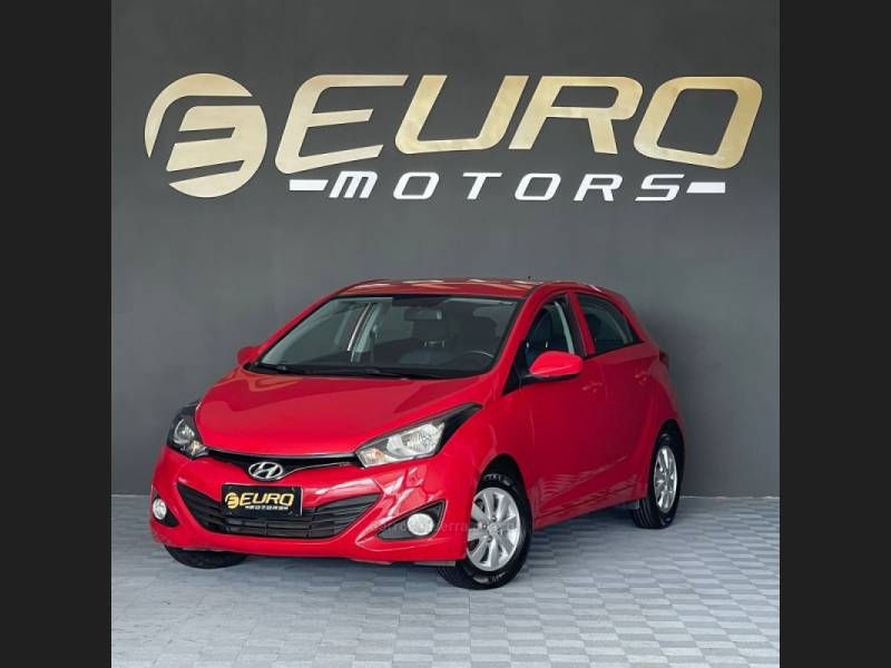 HYUNDAI - HB20 - 2012/2013 - Vermelha - R$ 47.900,00