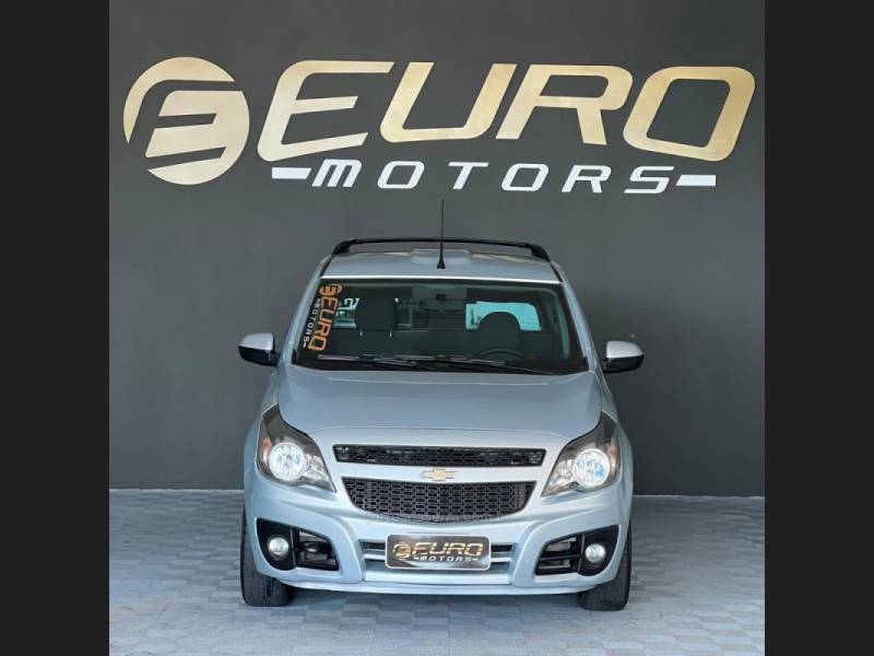 CHEVROLET - MONTANA - 2011/2011 - Prata - R$ 45.900,00