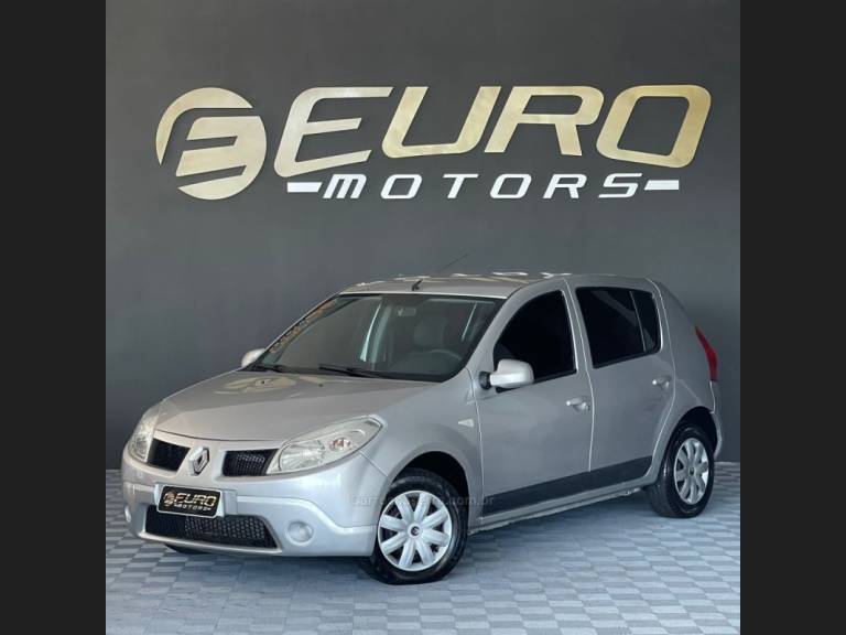 RENAULT - SANDERO - 2010/2010 - Prata - R$ 27.900,00