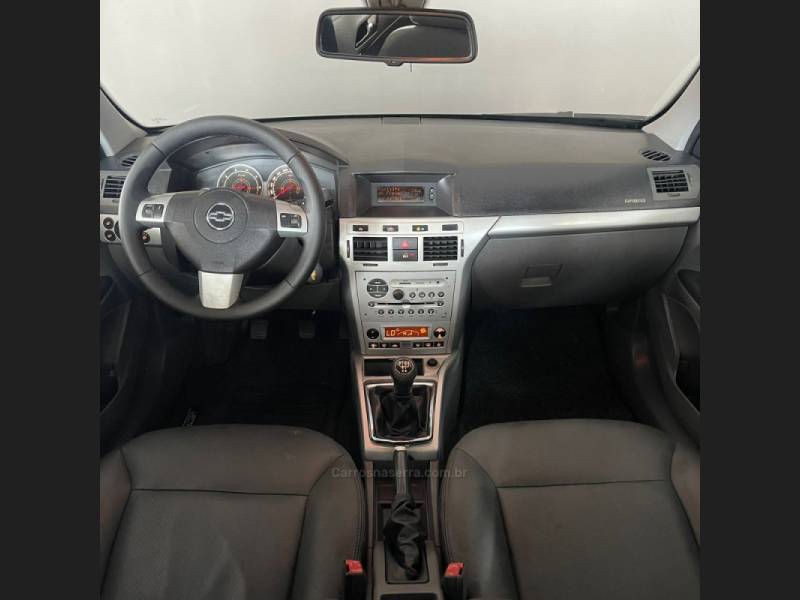 CHEVROLET - VECTRA - 2009/2010 - Prata - R$ 41.900,00