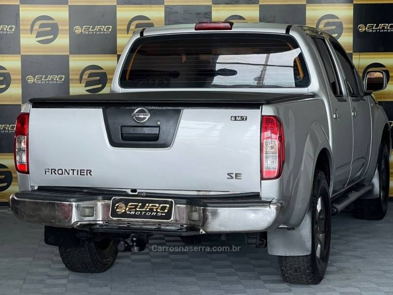NISSAN - FRONTIER - 2008/2009 - Prata - R$ 77.900,00