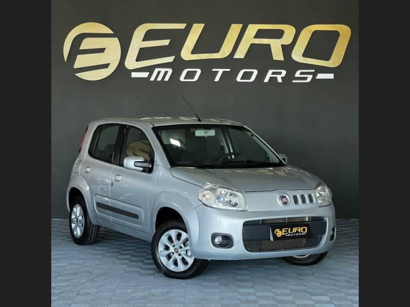 FIAT - UNO - 2011/2011 - Prata - R$ 34.900,00