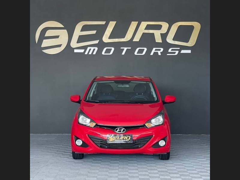 HYUNDAI - HB20 - 2012/2013 - Vermelha - R$ 47.900,00