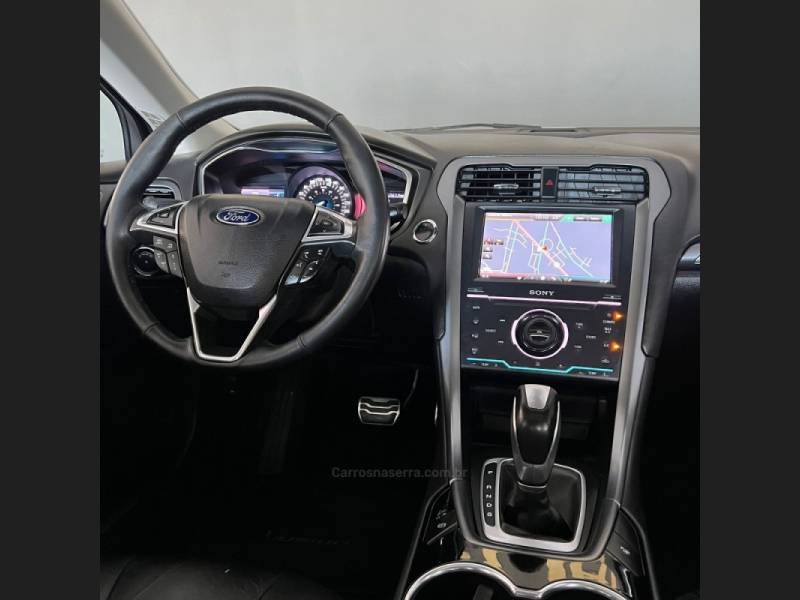 FORD - FUSION - 2013/2014 - Branca - R$ 84.900,00