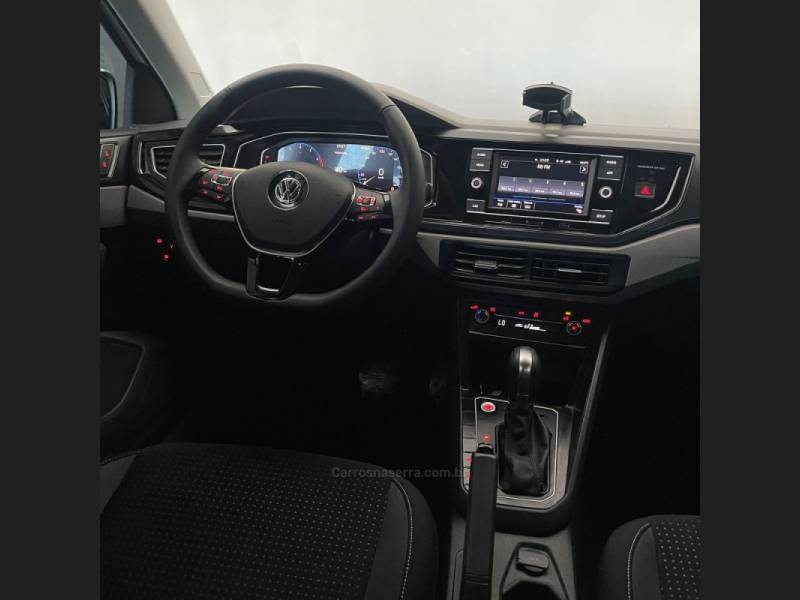VOLKSWAGEN - POLO - 2018/2019 - Branca - R$ 82.900,00