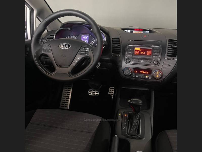 KIA MOTORS - CERATO - 2014/2014 - Branca - R$ 68.900,00