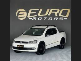 VOLKSWAGEN - SAVEIRO - 2014/2015 - Branca - R$ 69.900,00