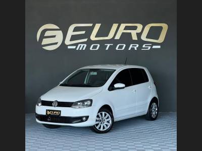 VOLKSWAGEN - FOX - 2013/2013 - Branca - R$ 42.900,00