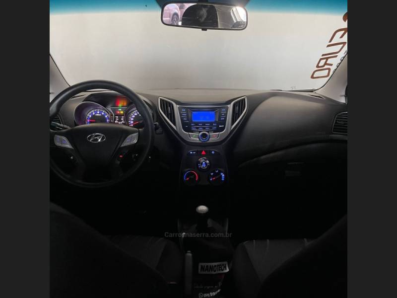 HYUNDAI - HB20S - 2015/2015 - Prata - R$ 46.900,00