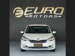 KIA MOTORS - CERATO - 2014/2014 - Branca - R$ 68.900,00
