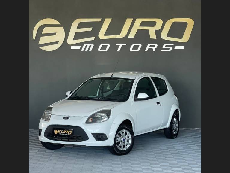 FORD - KA - 2011/2012 - Branca - R$ 25.900,00
