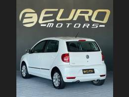 VOLKSWAGEN - FOX - 2010/2011 - Branca - R$ 38.900,00