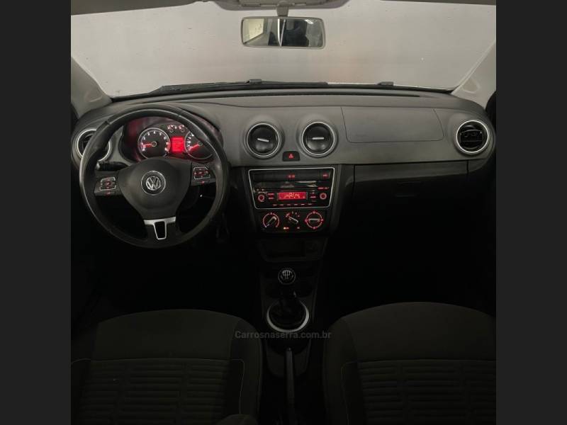 VOLKSWAGEN - SAVEIRO - 2014/2015 - Branca - R$ 69.900,00