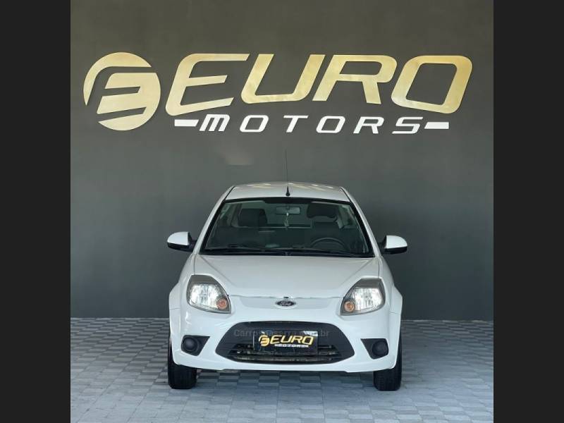 FORD - KA - 2011/2012 - Branca - R$ 25.900,00