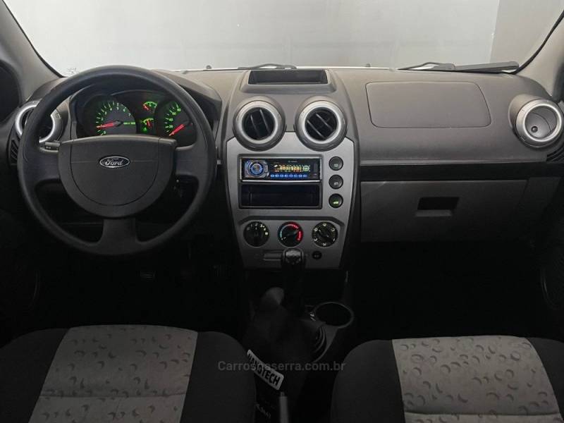 FORD - FIESTA - 2010/2010 - Branca - R$ 28.900,00